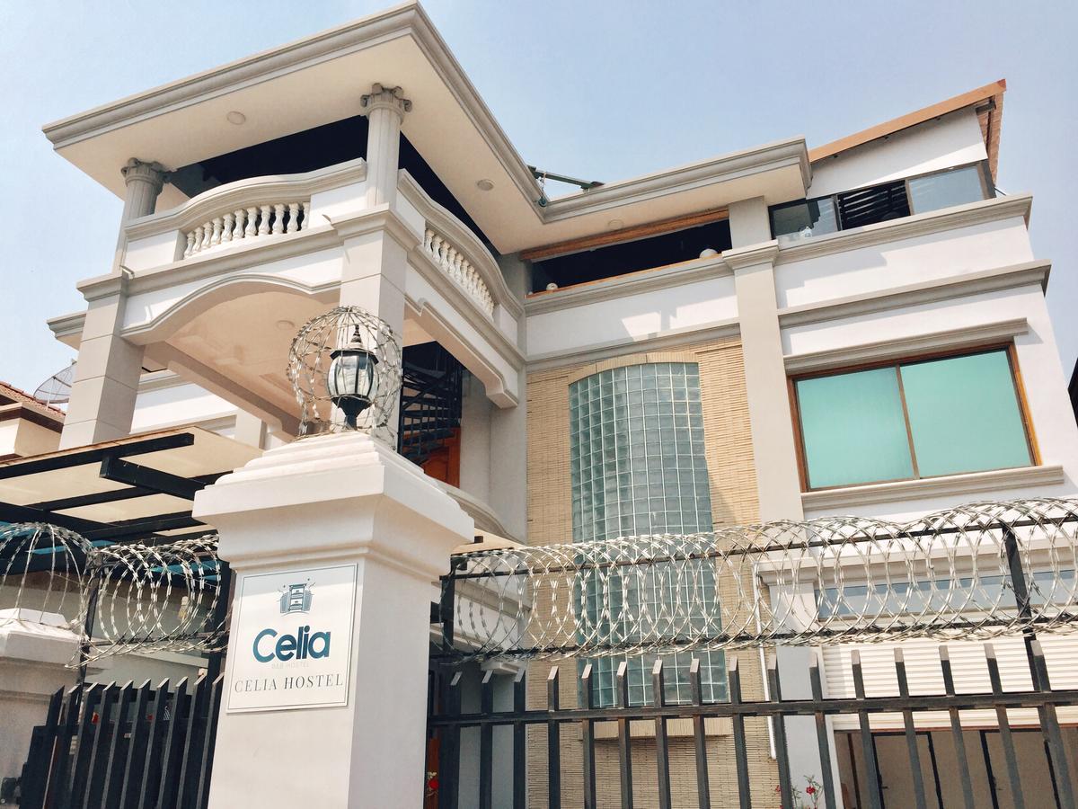 Celia Hostel Mandalay Bagian luar foto