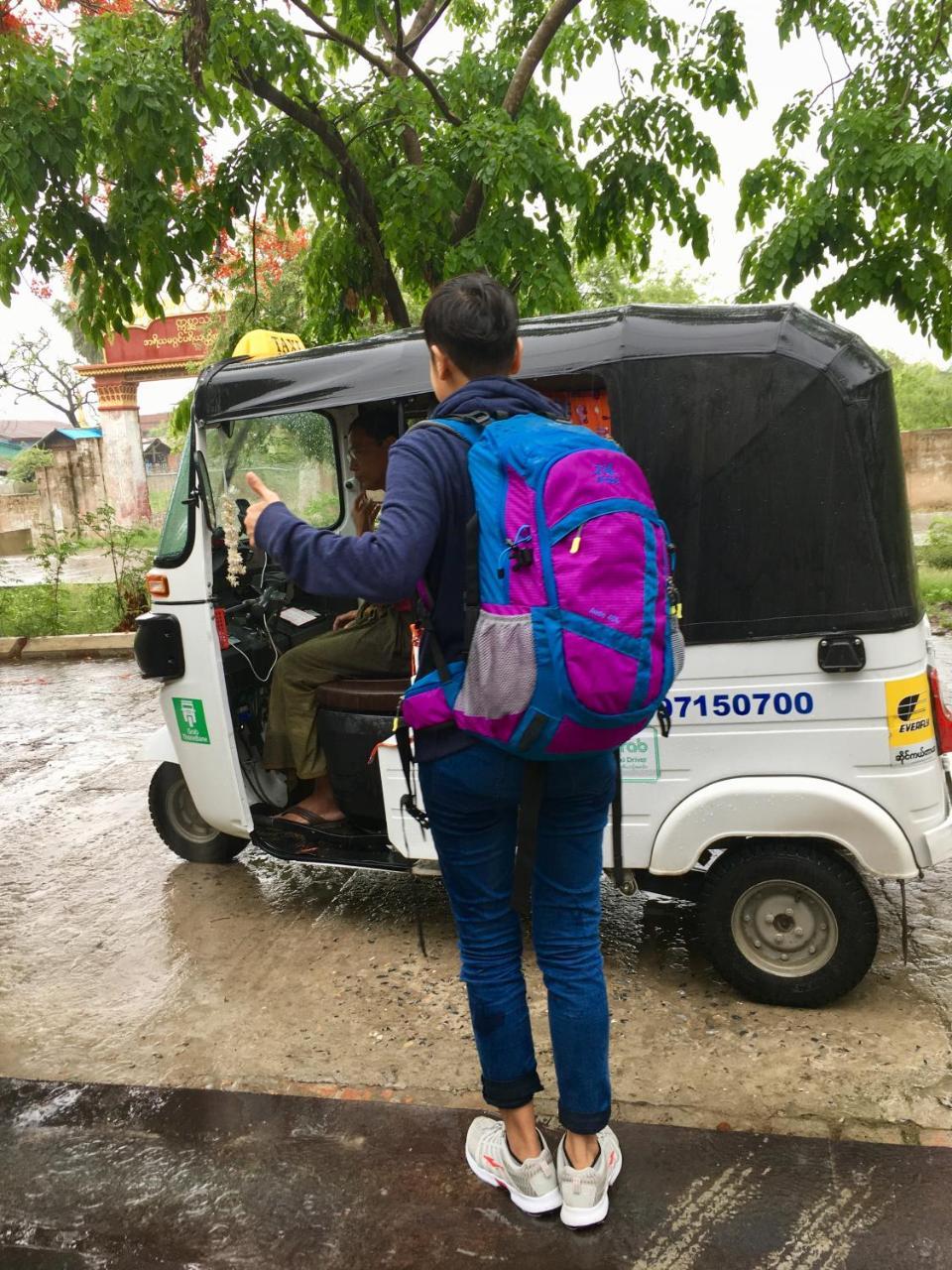 Celia Hostel Mandalay Bagian luar foto