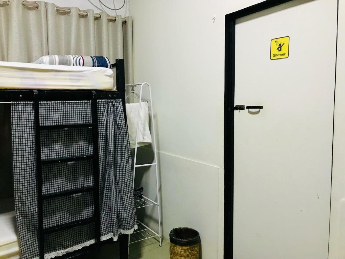 Celia Hostel Mandalay Bagian luar foto